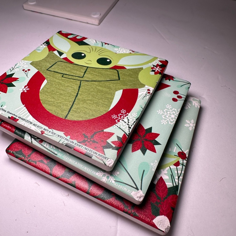 Baby Yoda JOY Ceramic Coasters Set Of 4 Christmas NEW (with Defects) - Picture 6 of 6